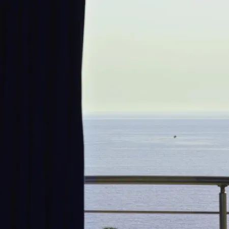 Appartamento By The Sea 3 - Luxurious